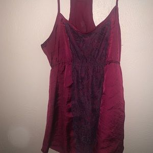 Gorgeous lace tank top